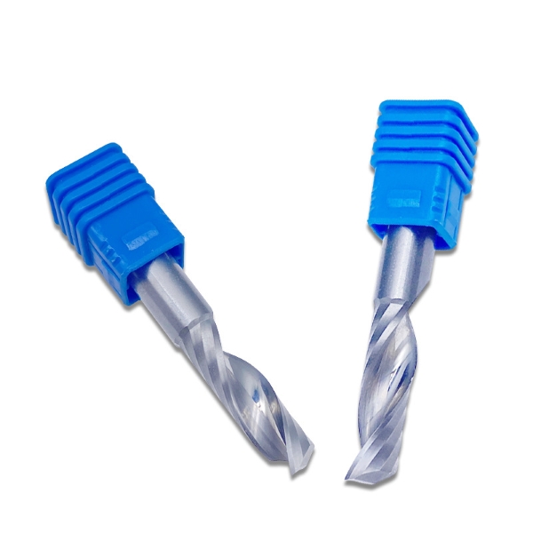 Могат ли фрезите за гравираща машина с диамантен връх да се справят с гравирането на изключително фини детайли?